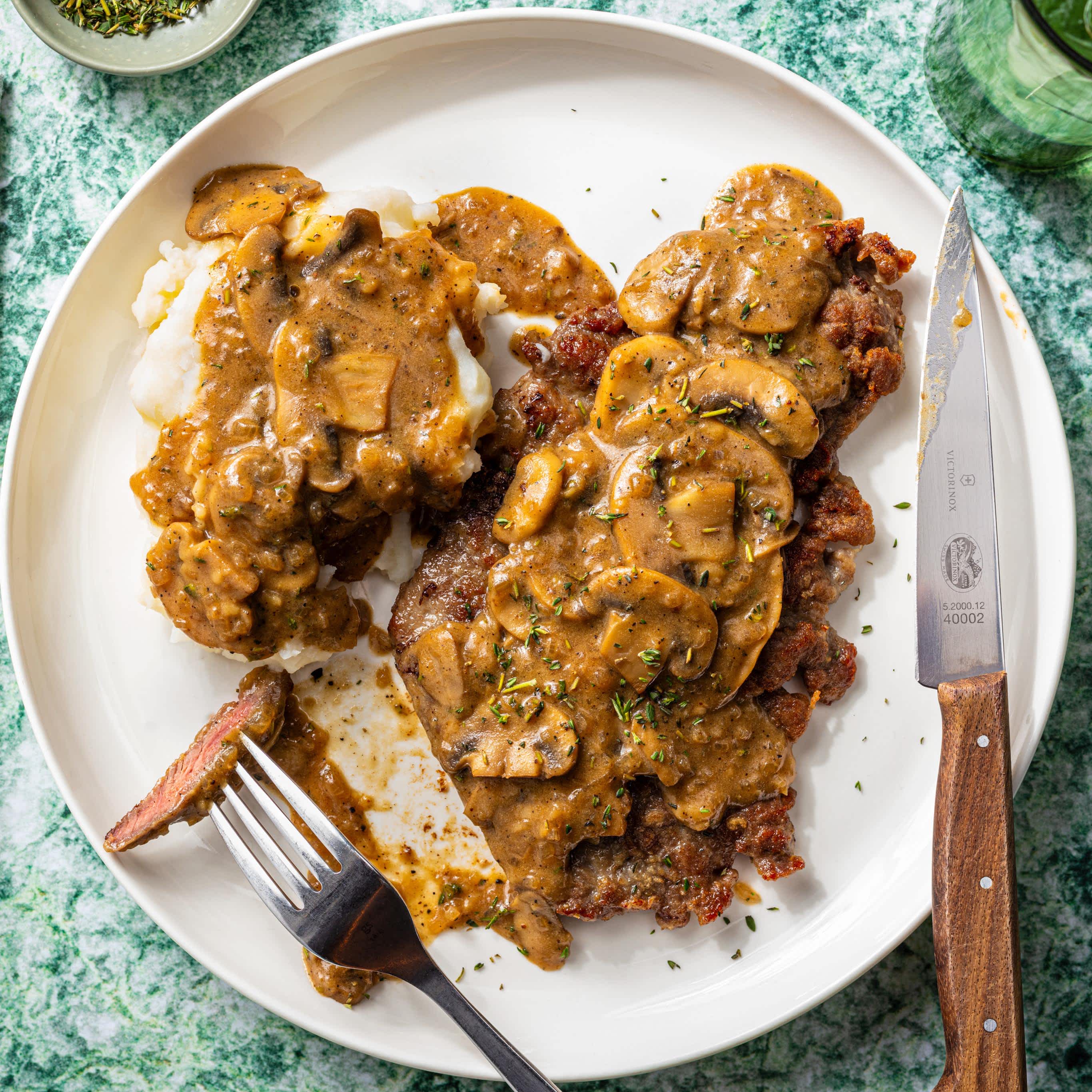 Minute Steaks & Mushroom Gravy